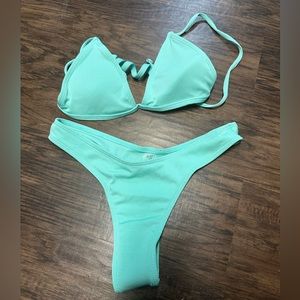 Women’s swim suit